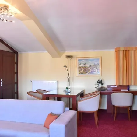 Penzion Room In Bb - Villa Riva Accommodation